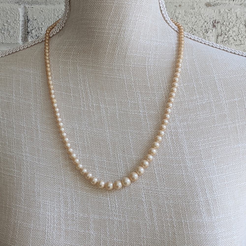 Vtg Marvella Graduated Cream Off White Faux Pearl Necklace